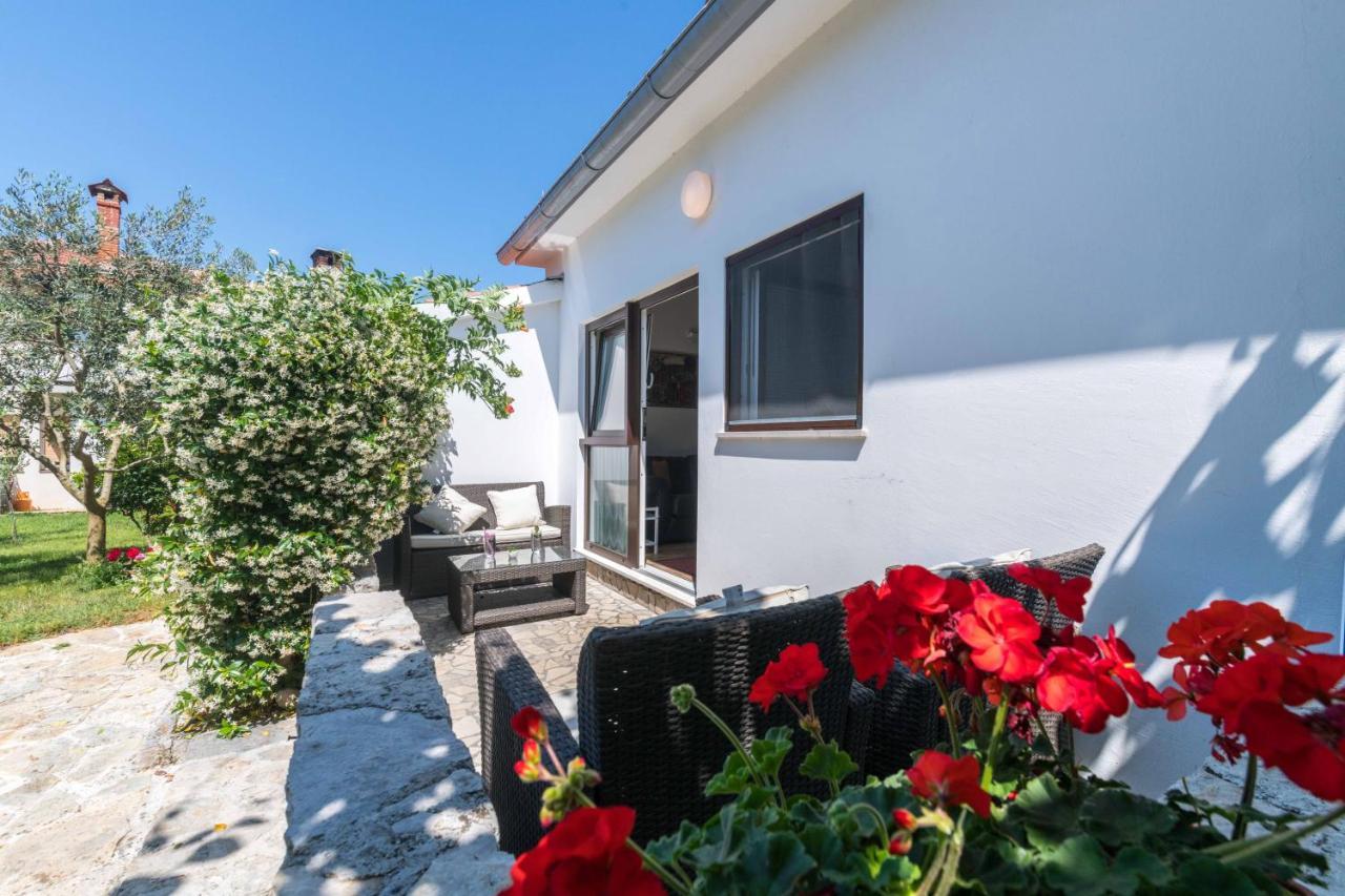 Wine Garden Holiday Home Пула Екстериор снимка