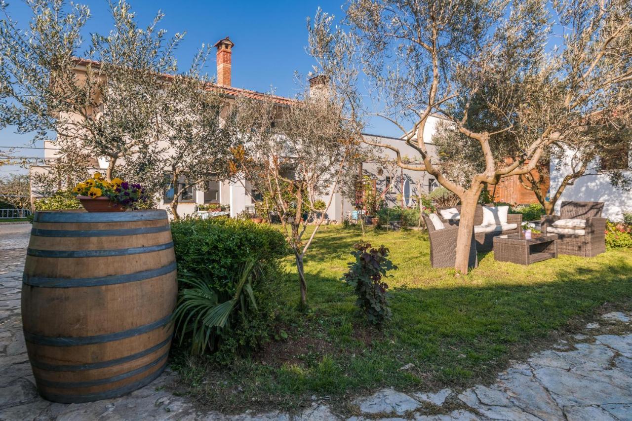 Wine Garden Holiday Home Пула Екстериор снимка